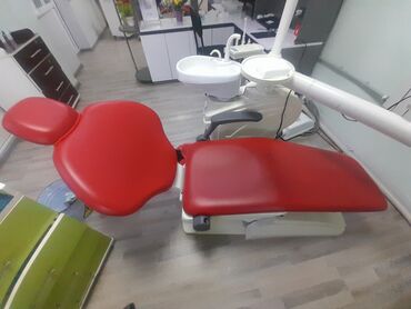 Медицинское оборудование: Стоматологический кресло