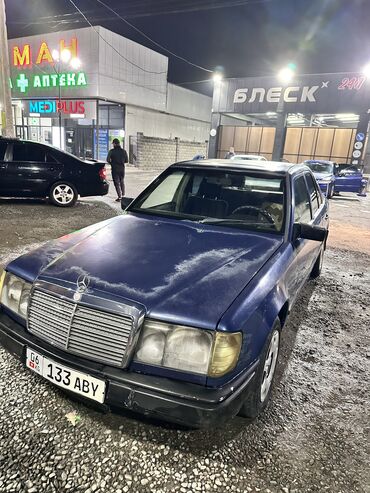 машина электронный: Mercedes-Benz E-Class: 1988 г., 2.3 л, Механика, Бензин, Седан