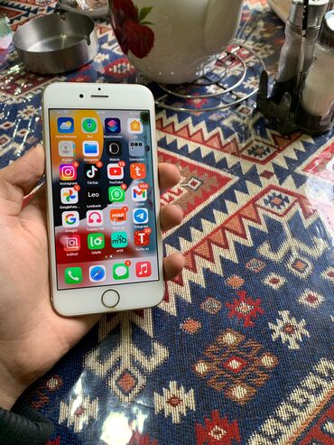 Apple iPhone: IPhone 6s, 64 GB, Matte Gold, Barmaq izi