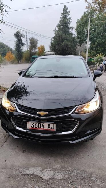 купить машину шевроле: Chevrolet Cruze: 2018 г., 1.4 л, Автомат, Бензин, Седан