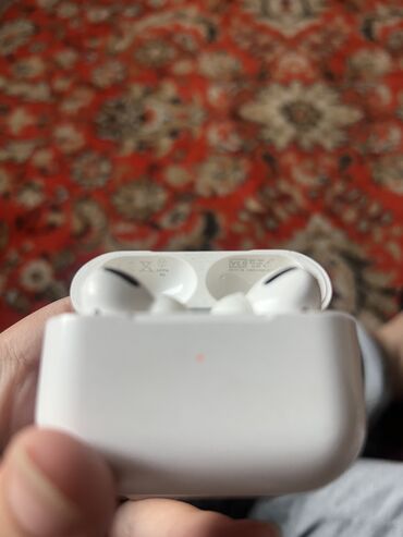 bluetooth клавиатура: Безпроводные наушники, есть шумоизоляция, оригинал (серийный номер под