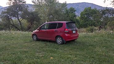 toyota fit: Honda Fit: 2002 г., 1.3 л, Вариатор, Бензин, Хэтчбэк — 3