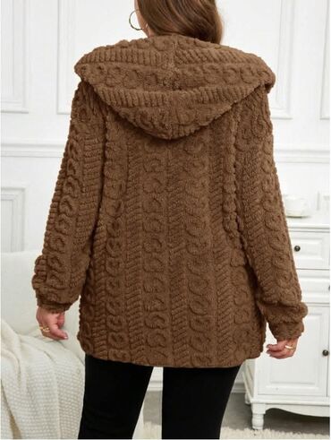 Džemperi, kardigani: Cena 2900din Vel 0XL,1XL,2XL,3XL,4XL Poručuje se, isporuka za nedelju — 15