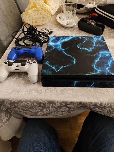 playstation 3 işlenmiş: Ev sheraitinde ishlenib temirde olmayib plomb ustunde yaxshi
