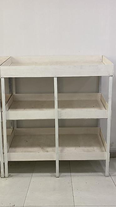 taxta rəf: Məhsul: Mağaza üçün vitrinalı rəf sistemləri Təsvir: - Material: Ağ — 2