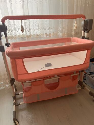 uşaqlar üçün kombinezon pijama: MilElektron beşık.qiymeti 65man Adeptere qosularaq musıqı seslenır