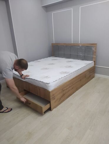 Двуспальные кровати: Кровать на заказ и в наличии Внимание: цена без матраса Рассрочка — 3