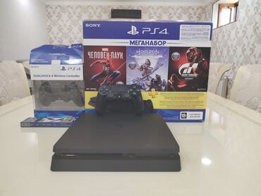 z flip 4 qiymeti: Playstation 4 slim, 1TB yaddaş, daxilində 12 ədəd oyun, 1 ədəd