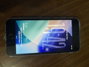 i̇phone 7 ekran: IPhone SE, 128 GB, Ağ, Barmaq izi, Simsiz şarj