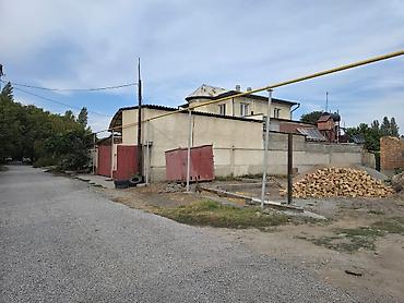 6 комнат и более, 250 м², Бишкек at lalafo.kg 6 комнат и более, 250 м², Бишкек