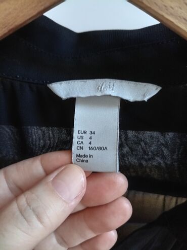 Bluze: H&M, XS (EU 34), Viskoza, Jednobojni, bоја - Crna — 9