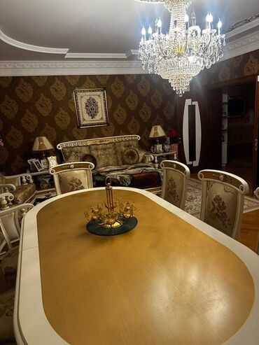 Qonaq otağı dəstləri: İşlənmiş — 2