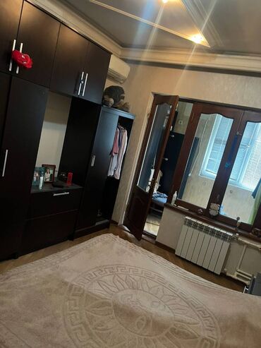 Uzunmüddətli kirayə mənzillər: Azadlıq metrosunun yanında,9 mərtəbənin,7-ci mərtəbəsində,2 — 7