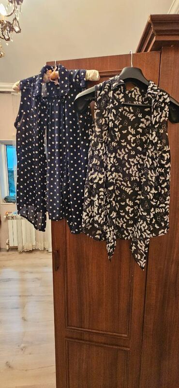 Köynək və bluzalar: Her biri 5 azn.ayeni kimidir hec bir problemi yoxdur.Elesi var hec — 13