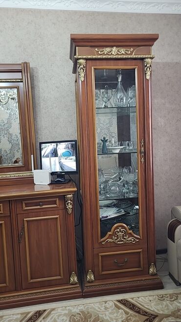 Qonaq otağı dəstləri: Qonaq Dəsti Fısdıq agacından satılır qiyməti 5000 manat dəstə daxildi — 11