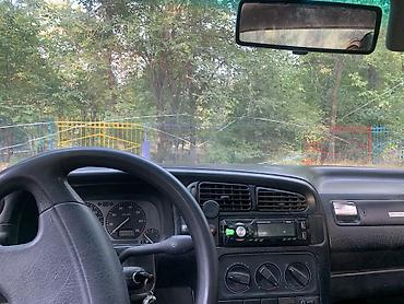 vento: Volkswagen Vento: 1992 г., 1.8 л, Механика, Бензин, Седан — 8