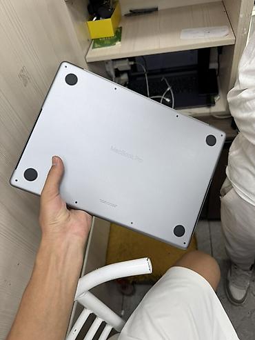 Ноутбуки Apple (MacBook): Для программирования, Б/у, Apple M3, ОЗУ, RAM: 8 ГБ, В рассрочку — 4