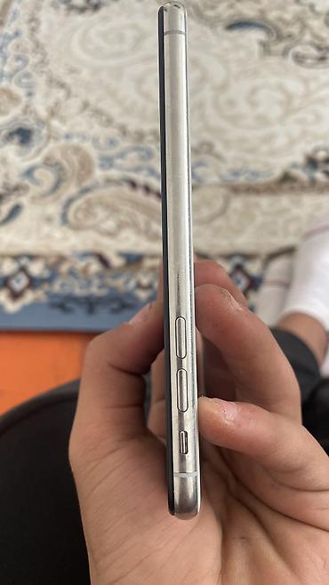 Мобильные телефоны: IPhone Xs, Б/у, 256 ГБ, Белый, Чехол, 73 % — 4
