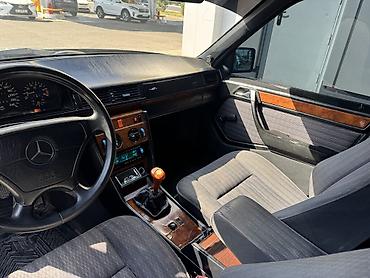 сапог мерс т1: Mercedes-Benz W124: 1993 г., 2.2 л, Механика, Бензин, Седан — 4