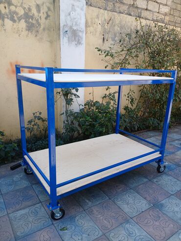 Tullantı qabları: Sənaye tipli mobil rəf/arabası - Konstruksiya: Möhkəm metal karkas