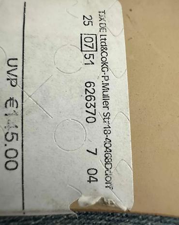 Salonke: Atraktivne Guess original cipele, jednom nošene, veličine 40. Visina — 6