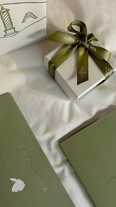 van cleef серьги: Кулон и браслет Van Cleef & Arpels, коллекция Alhambra. - Дизайн — 3