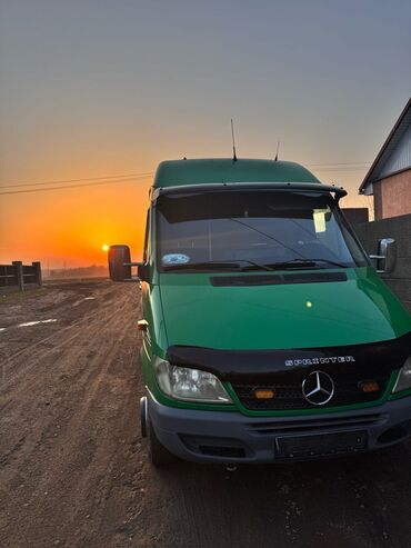 спринтер средней: Mercedes-Benz Sprinter: 2004 г., 2.7 л, Механика, Дизель, Бус