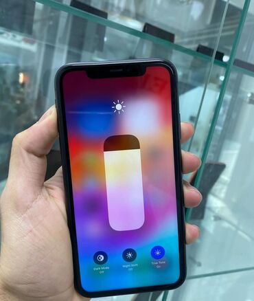 Apple iPhone: IPhone 11, 128 GB, Qara, Zəmanət, Simsiz şarj, Face ID