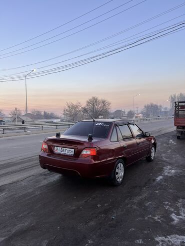 Daewoo: Daewoo Nexia: 2010 г., 1.6 л, Механика, Бензин, Седан