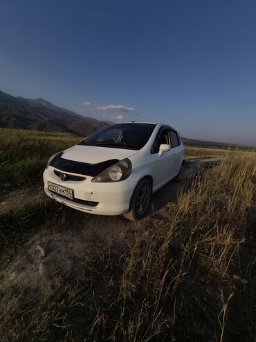 автомат машина арзан: Honda Fit: 2002 г., 1.3 л, Автомат, Бензин, Хэтчбэк