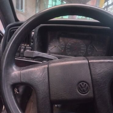 Volkswagen: Volkswagen Passat: 1989 г., 1.8 л, Механика, Бензин, Универсал