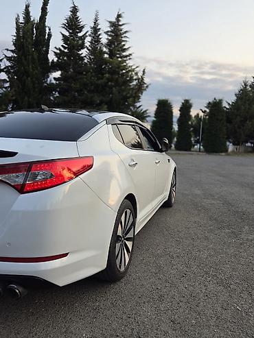 hyundai i30 oluxanası: Kia Optima: 2.4 l | 2013 il Sedan — 5