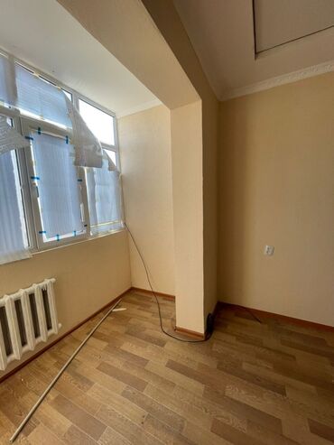 квартиру токмак: 1 комната, 38 м², Индивидуалка, 3 этаж