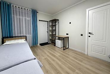 кара ой гостевой дом: Гостевой дом на Иссык-Куле, Guest House Aydin, Рахат, Кара-Ой (Долинка), 7 мест, На летний сезон — 5