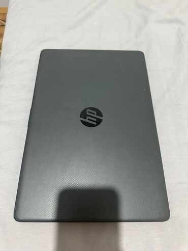 HP: 15.6 " — 10