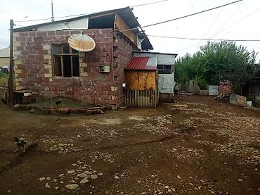 kursulu evler: 2 otaqlı, 4000 kv. m, Orta təmir — 2