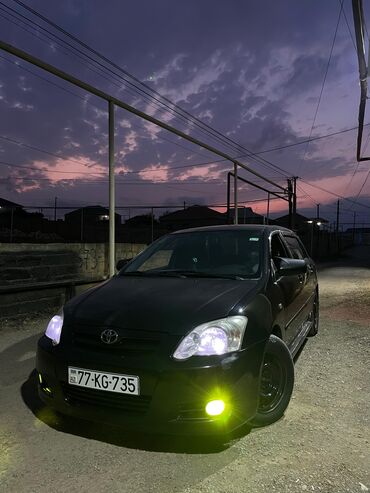 Коммерческий транспорт: Toyota Corolla: 1.4 л | 2005 г. Хэтчбэк