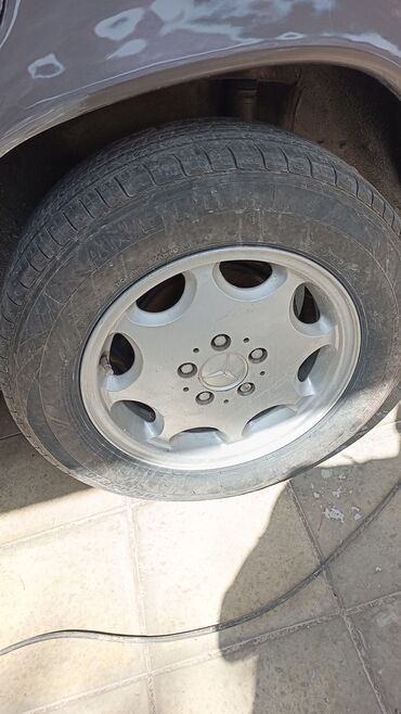 ford masin: İşlənmiş Disk təkər Mercedes-Benz 205 / 65 / R 15, 5 Boltlu