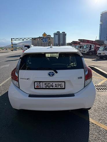 tayota vindom: Toyota Prius C: 2016 г., Автомат, Гибрид, Хэтчбэк — 5