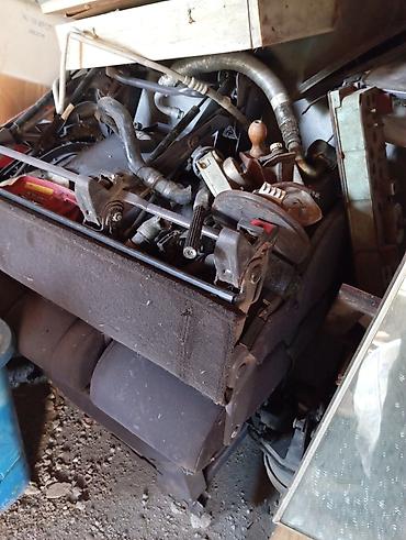 Sbor motorlar və silindr başlıqları: Məhsul: Renault üçün ehtiyat hissələri - Tam komplekt mühərrik və — 11