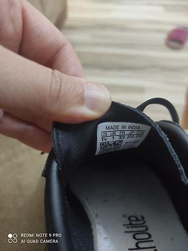 krosovkalar: Rəng - Qara Krossovkalar, Adidas, Ölçü: 33, Uniseks — 3