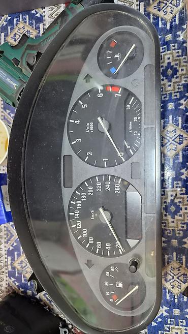 BMW E36 üçün orijinal alət paneli (şit, spidometr blok) lalafo.az -da BMW E36 üçün orijinal alət paneli (şit, spidometr blok)