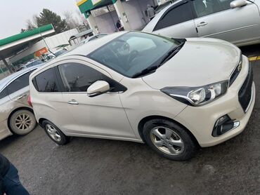Chevrolet: Chevrolet Spark: 2017 г., 1 л, Автомат, Бензин, Хэтчбэк — 2