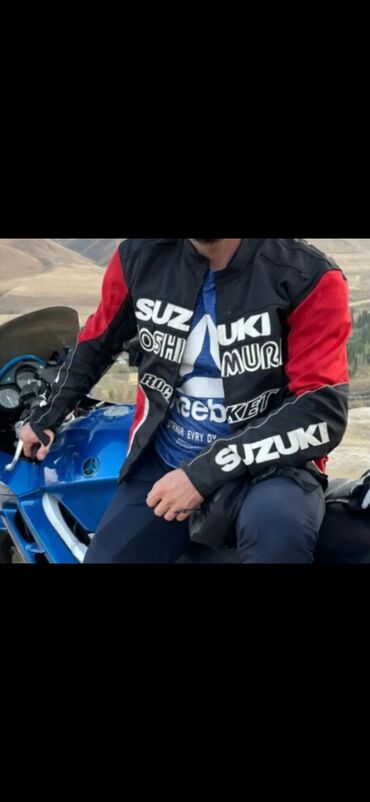 Suzuki: Мотокуртка Suzuki, с защитными вставкамис подкладом,(можно кататься