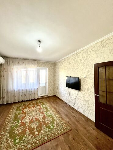 квартира мик: 3 комнаты, 60 м², 105 серия, 4 этаж