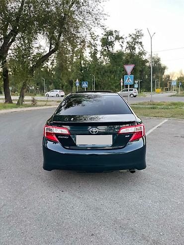 срочно продаю камри: Toyota Camry: 2013 г., 2.5 л, Автомат, Газ, Седан — 4