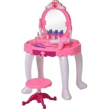 Igračke: Set za ulepšavanje malih princeza sa glamuroznim magičnim ogledalom