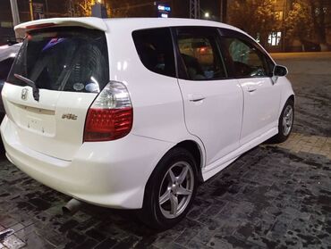 хонда mdx: Honda Fit: 2005 г., 1.3 л, Вариатор, Бензин, Хэтчбэк