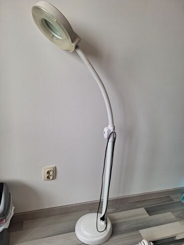 лампа стоматологическая: Лампа лупа. Состояние отличное. 2800 сом