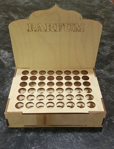 Digər mağaza avadanlığı: Balaca Parfumlar üçün stend (5,10,15 ml)